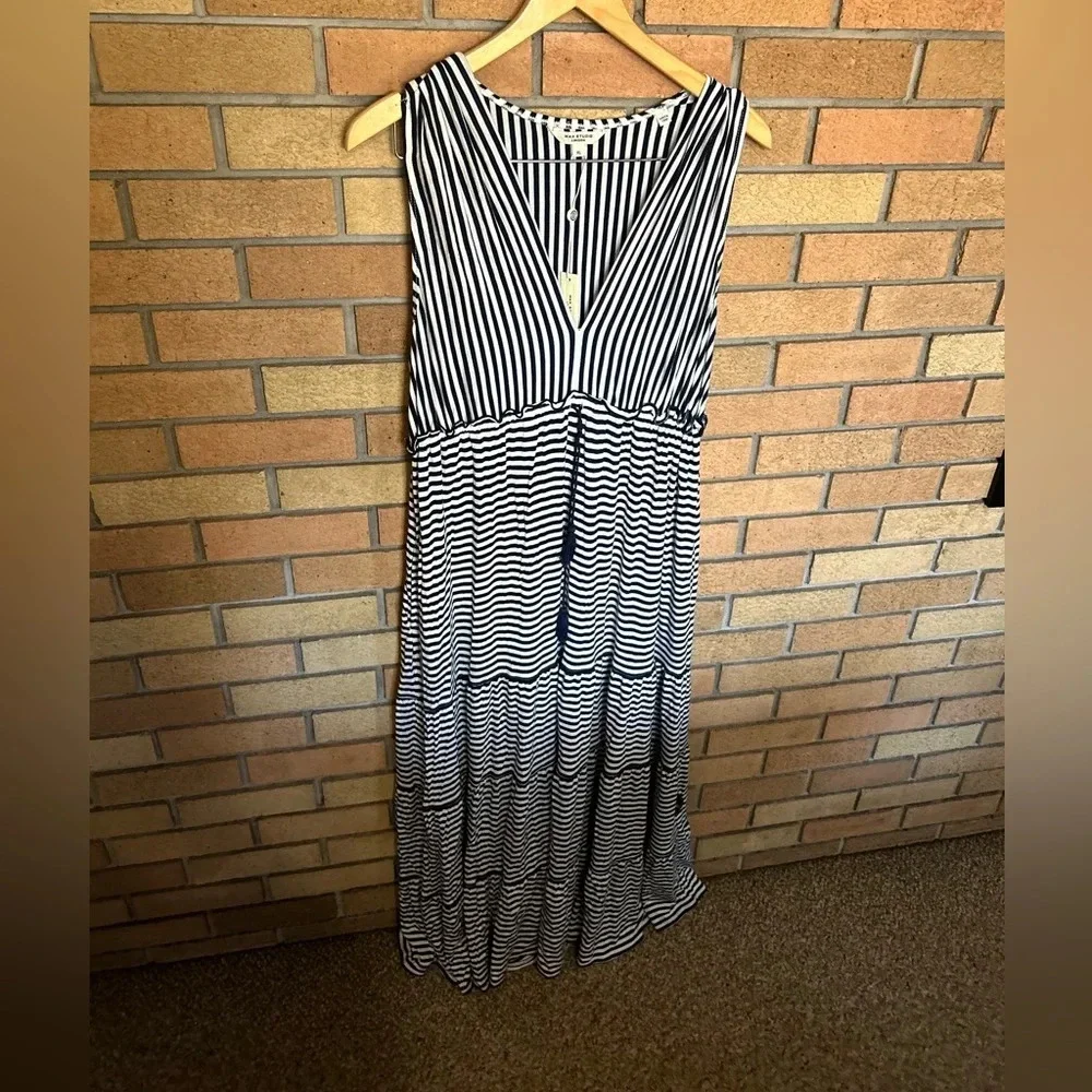 Max Studio London Tied V Neck Maxi Sleeveless Dress Navy & White Striped Size XL - Picture 2 of 4